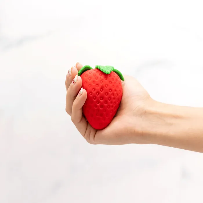 Female Sex Toys Pixelrise LLC Emojibator Strawberry Emoji Vibrator Suction